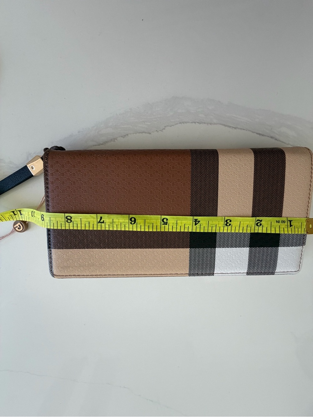 Classic Plaid Zip-Around Wallet - Brown - Picture 6 of 9